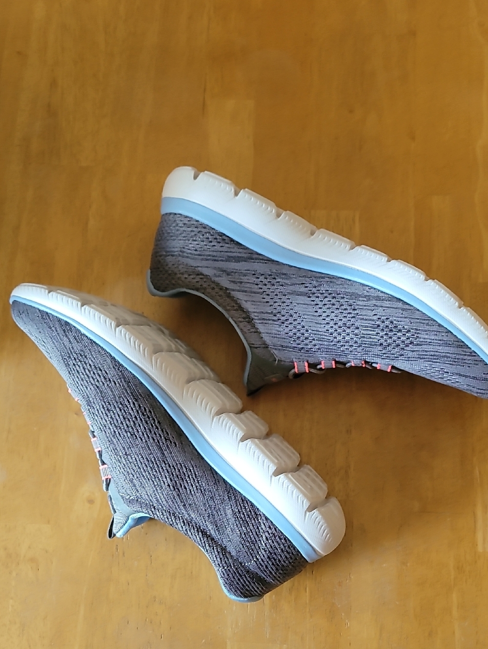Skechers Memory Foam Summits Fun Flare Sneakers - Picture 6 of 9
